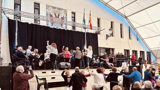 Más de 500 personas disfrutan de música y comida en la Fiesta de la Matanza de Pulpí 2024
