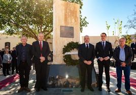 Descubrimiento del monolito en Mazarrón.