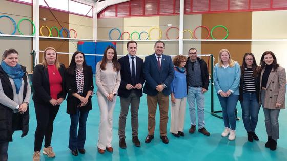 El Colegio Público Reyes Católicos de Vera estrena gimnasio y vestuarios