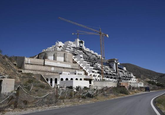 Hotel del Algarrobico.