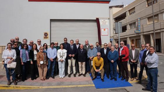El antiguo Instituto Laboral 'Fernando el Católico' pone nombre a una calle de Vera