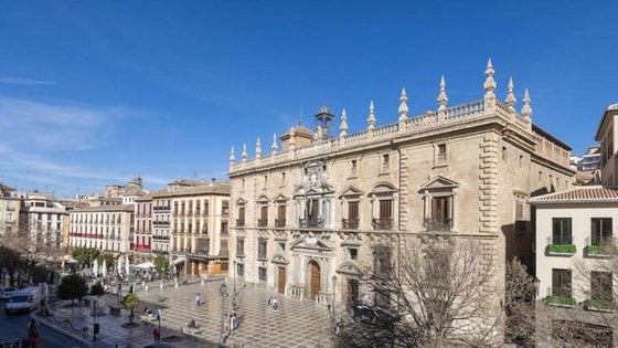 Confirman 22 meses de prisión por agredir al exalcalde de Garrucha con una caja de plástico