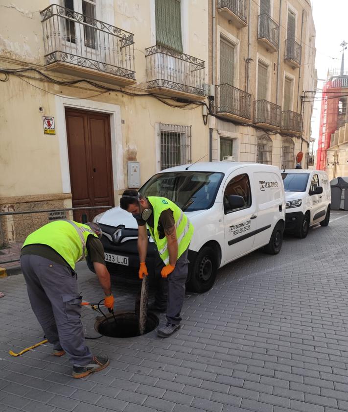 Imagen secundaria 2 - Cuevas del Almanzora realiza trabajos de prevención de plagas para evitar problemas y molestias a la ciudadanía