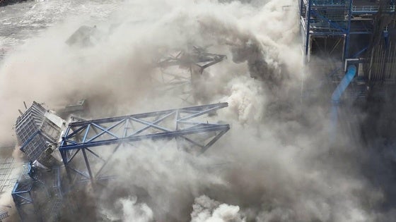 Detonadores y 120 kilos de explosivo para desmantelar la central térmica de Carboneras