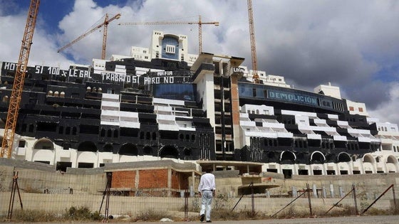 La Junta pide valoración técnica del informe de Carboneras que estima «no urbanizable» el Algarrobico