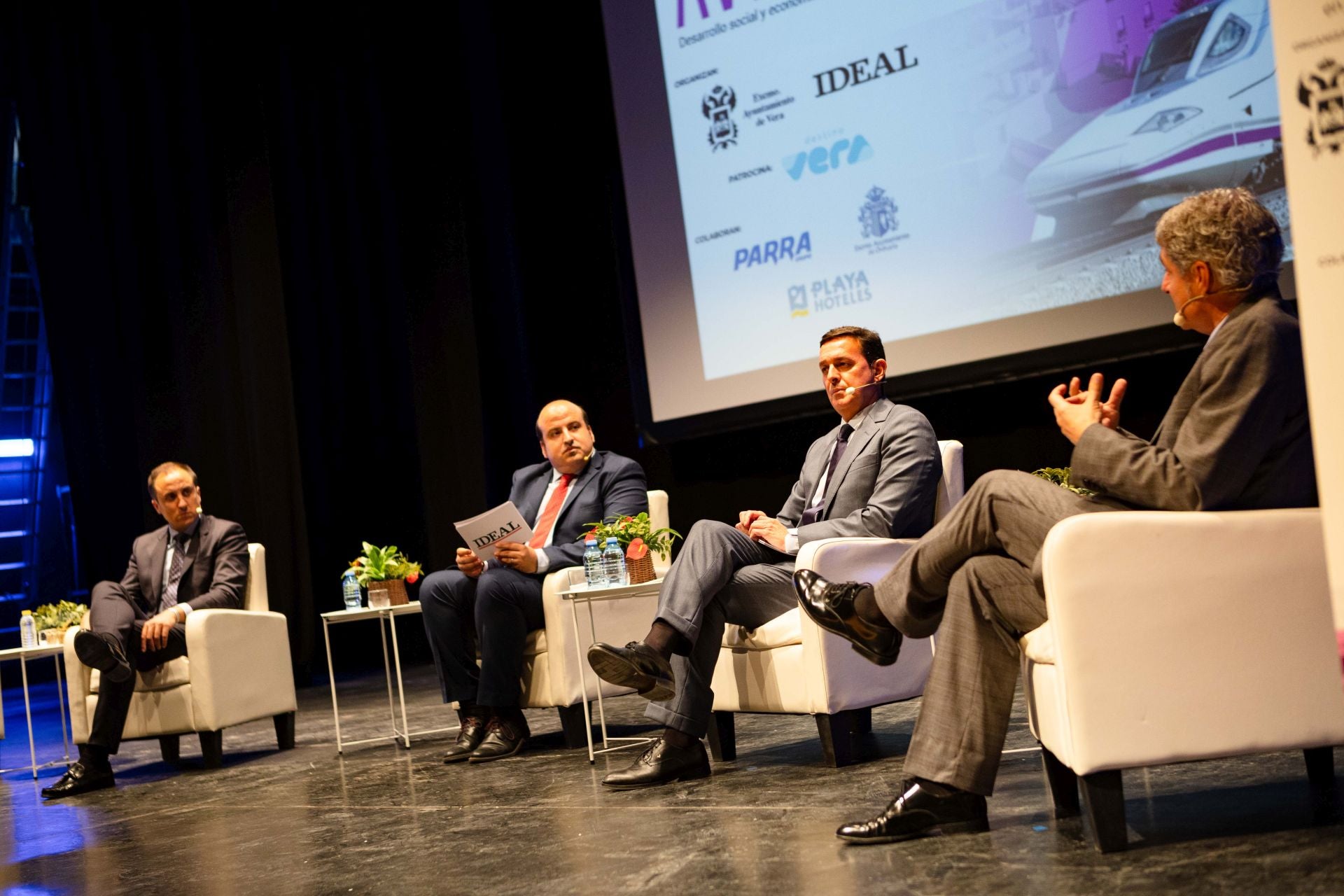 La jornada del AVE en Vera, en fotos