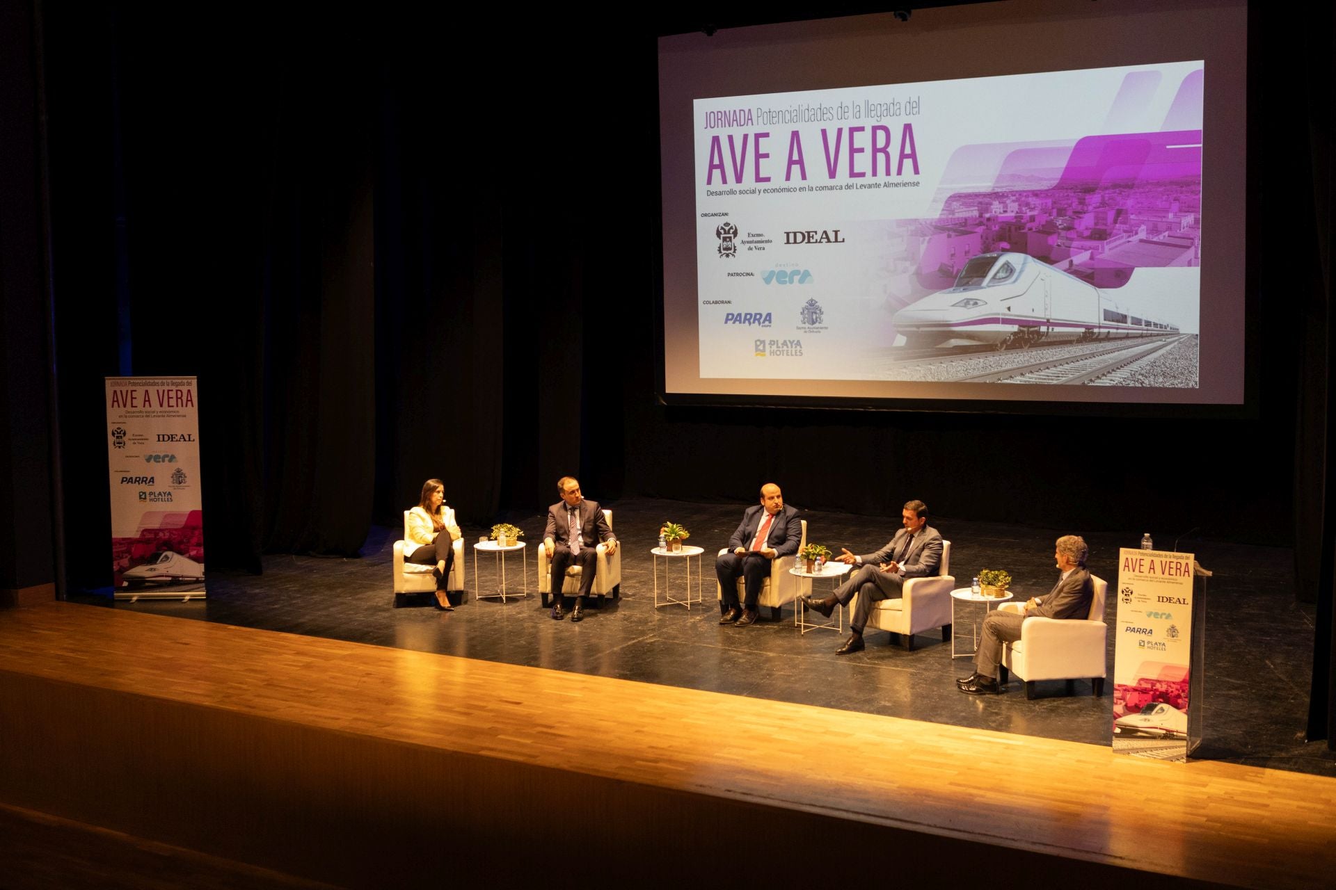 La jornada del AVE en Vera, en fotos