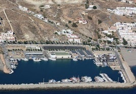 Vista del Puerto Deportivo de Carboneras, por cuya modificación se organiza la protesta.