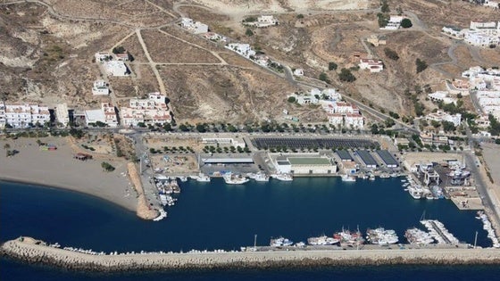 Más de 70 embarcaciones protestan contra la remodelación del Puerto Deportivo de Carboneras