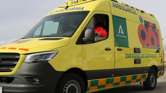 Muere un hombre de 93 años atropellado por un camión que iba marcha atrás en Carboneras