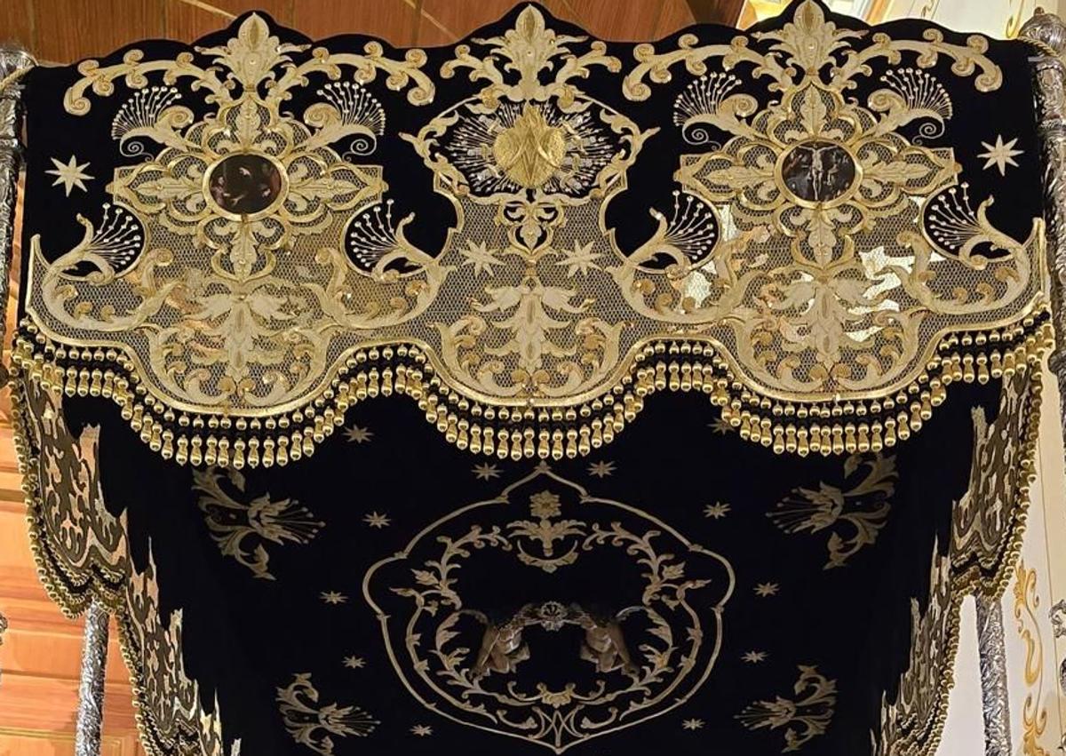 Imagen secundaria 1 - Nuevo palio de la Santísima Virgen de los Dolores de Pulpí