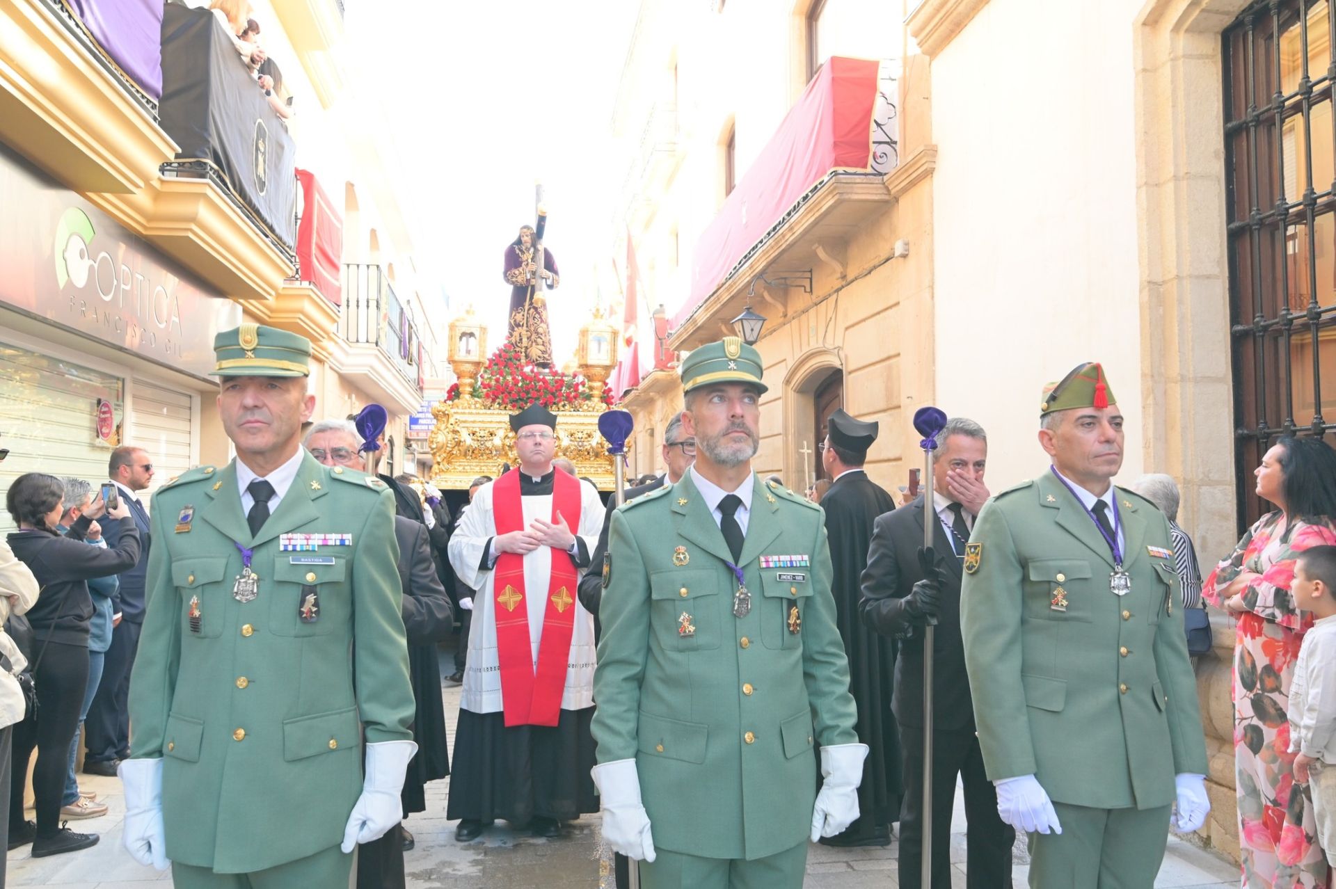 Emotivo Viernes Santo en Vera