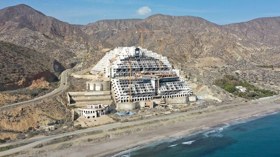 La Junta acusa a Carboneras de «prácticas dilatorias» para impedir la protección de El Algarrobico
