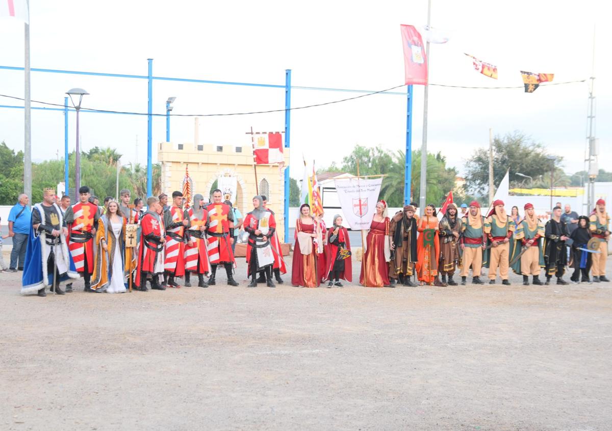 Imagen secundaria 1 - Vera se convierte en la capital andaluza de los Moros y Cristianos