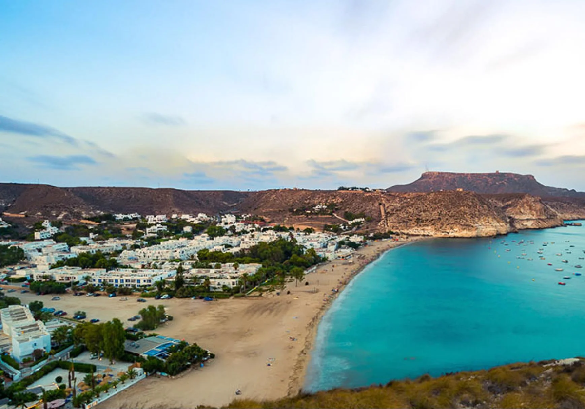 La Junta rechaza un camping de 42 bungalows en Aguamarga por su proximidad a un área de autocaravanas