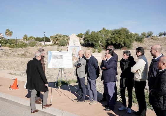 Visita del presidente de Diputación a Huércal-Overa por el incio de las obras.