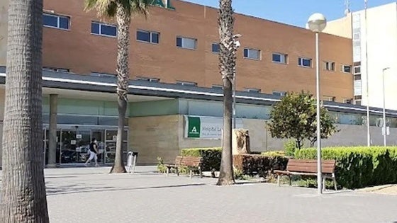 Herida una mujer de 41 años tras la colisión frontal entre dos turismos en la N-340A en Huércal-Overa