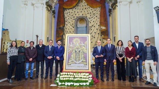 Vera presenta el cartel del centenario de la coronación canónica de la Virgen de las Angustias