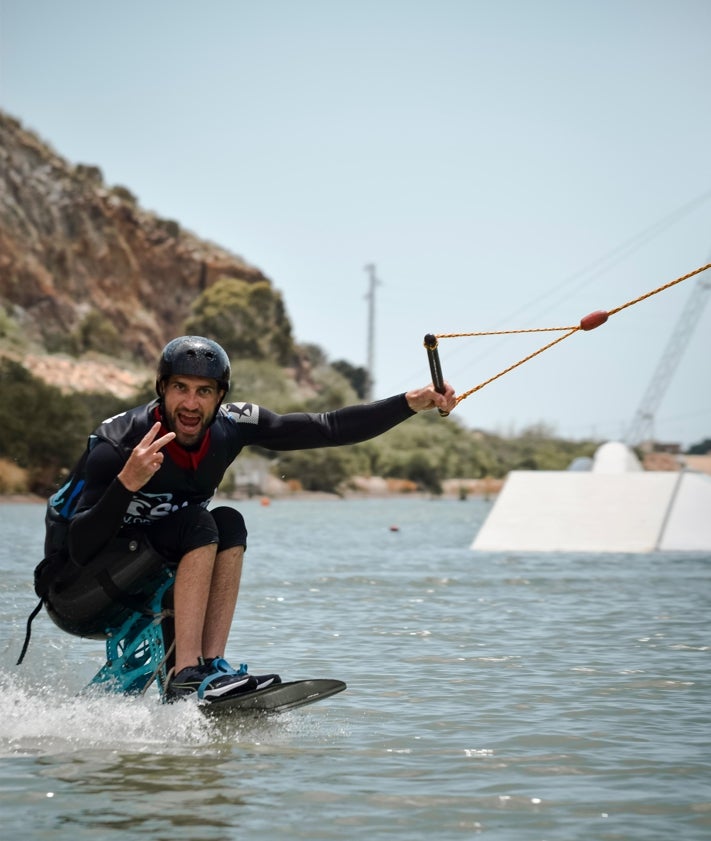 Imagen secundaria 2 - Lunar Cable Park busca el liderazgo nacional en la Wings For Life World Run
