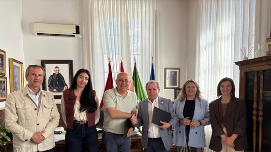 Huércal-Overa y la Cámara sellan una alianza estratégica para blindar el futuro de sus pymes y autónomos