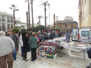 El mercado de los jueves en el centro de Huércal se mantendrá todo enero