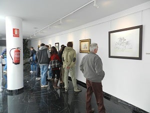 2.100 personas visitan la exposición de Picasso y Dalí en el Teatro huercalense