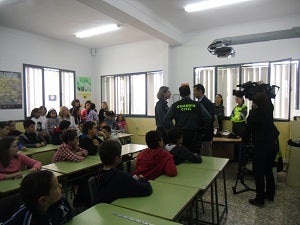 La ‘seguridad en femenino’ y las tareas compartidas en los colegios del Levante