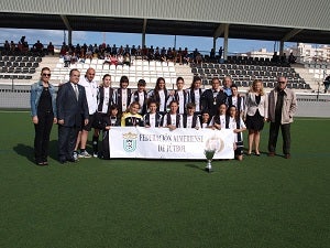 El equipo femenino de la Peña Deportiva Garrucha, campeón de liga