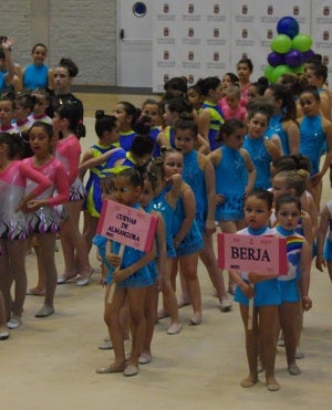 Éxito de la Escuela de Gimnasia Rítmica en Cuevas