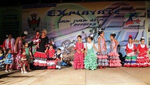 Más de 2.000 personas disfrutaron del desfile de moda Flamenca diseñada en Pulpí