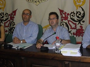 "Elegían a dedo, retorcían la ley para beneficiar a algunos", dice el alcalde Domingo Fernández sobre el anterior equipo de Gobierno huercalense