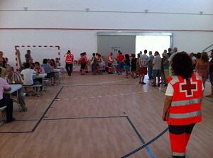 Cruz Roja Almería da albergue a 150 personas de Bédar afectadas por los incendios
