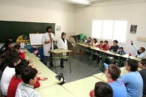 La Semana Internacional de la Ciencia en Carboneras se celebra con el cine en el instituto