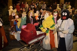 ‘Los Bebés Robados’ y el ‘Tablao Flamenco’ obtuvieron los primeros premios del Concurso de Máscaras de Cuevas