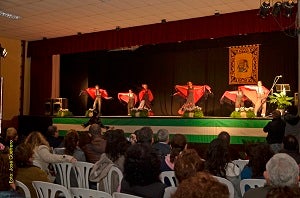 Cuevas celebró el Día de Andalucía con una actuación de baile flamenco