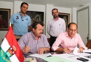 Hoy se ha firmado el Convenio de colaboración entre el Ayuntamiento de Pulpí y Cruz Roja de Águilas para el Plan de Seguridad en las playas de Terreros