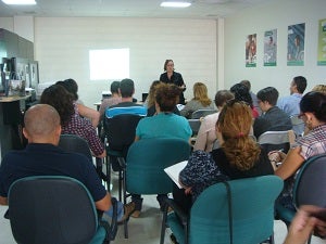Mujeres empresarias aprenden a gestionar su tiempo en el CADE de Huércal-Overa