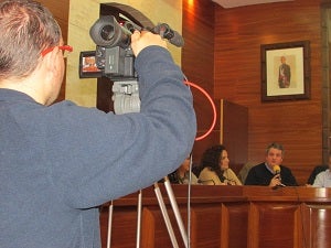 El Ayuntamiento de Vera cerró 2012 con un déficit presupuestario de 2,7 millones, según el PA
