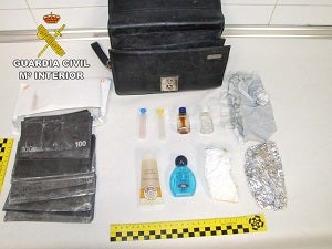 La Guardia Civil detiene a una persona por un presunto delito de estafa en Garrucha