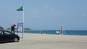 La playa de Palomares queda abierta al público
