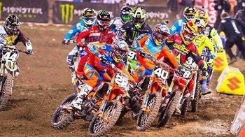 El Supercross hace vibrar a Cuevas del Almanzora