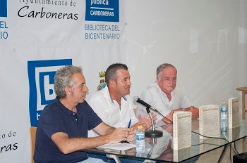 Mario Sanz y José Antonio Marín presentaron el libro “Crónicas de Carboneras”