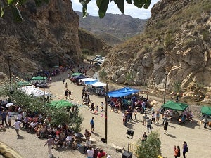 Cientos de huercalenses acompañan a su Virgen del Río en la romería a la Santa