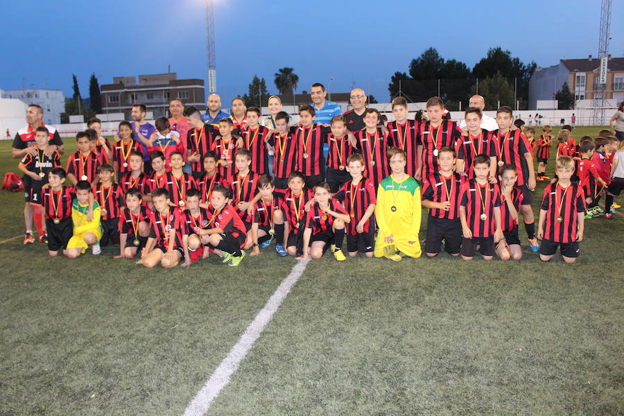 Más de 200 pequeños futbolistas se dan cita en la XI Copa El Castillo
