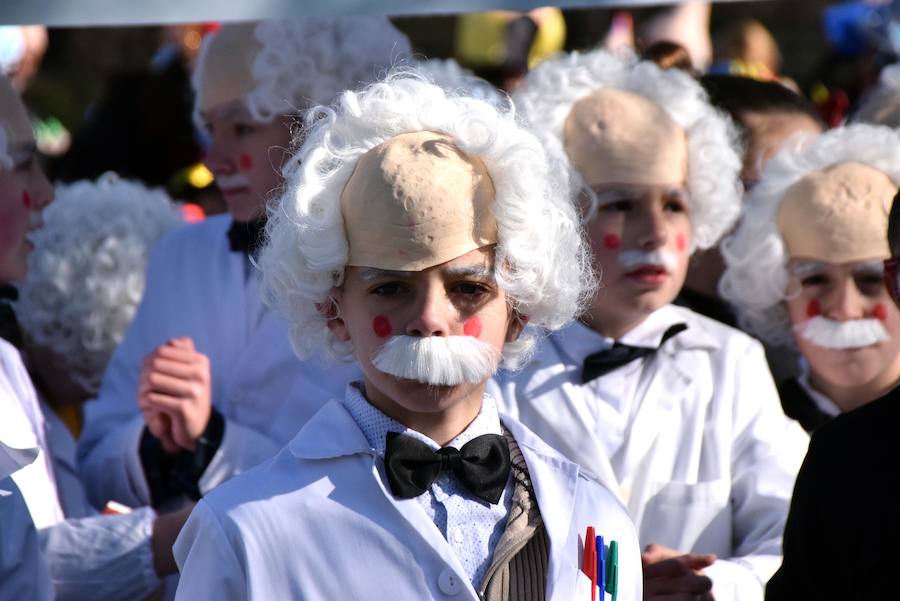 Pasacalles Escolar de Carnaval en Loja