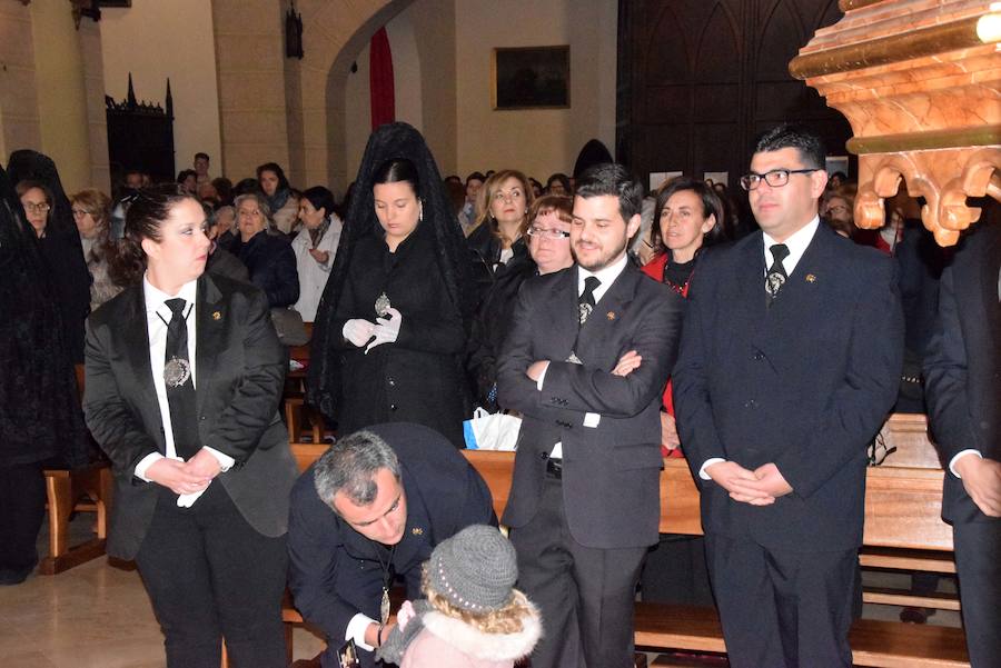 La lluvia obligó a la Hermandad Servita a suspender la salida de esta Dolorosa, acompañada con emoción por cientos de hermanos y vecinos de Loja