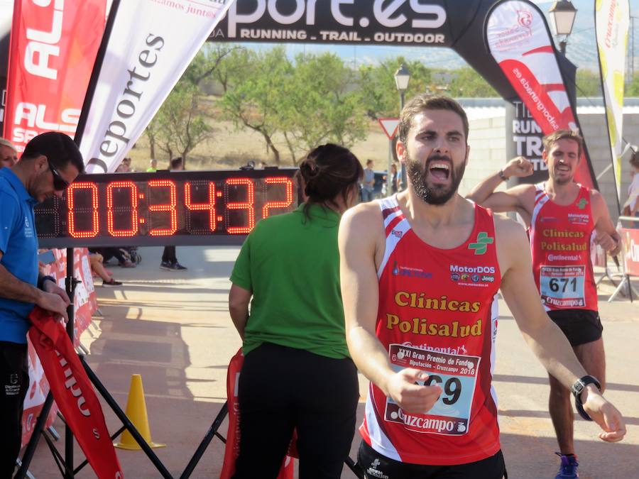 En la penúltima carrera del circuito provincial se han impuesto Cesáreo Ceballos -del Todo Suma- y Mª Dolores Arias -del Bikila-