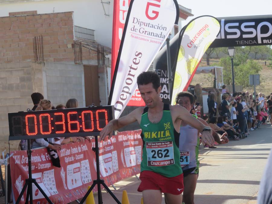 En la penúltima carrera del circuito provincial se han impuesto Cesáreo Ceballos -del Todo Suma- y Mª Dolores Arias -del Bikila-