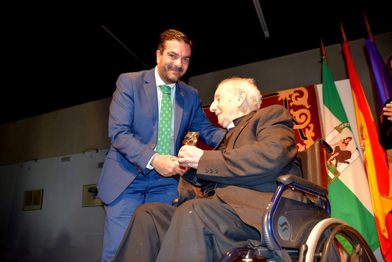 La Fundación Ibn al-Jatib premia a título póstumo a uno de sus vecinos más ilustres y al primer director del centro de FP