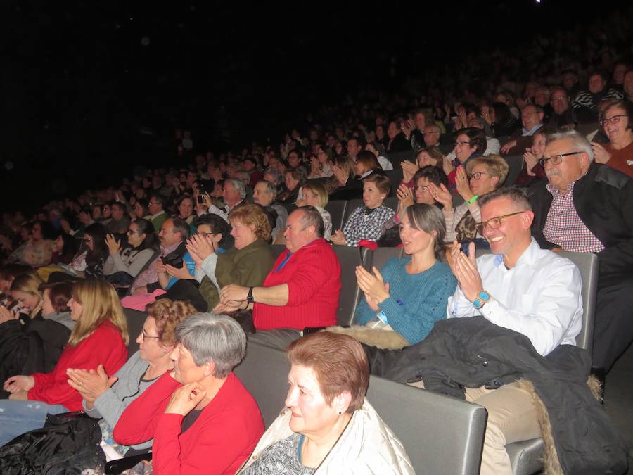Fotos: II Gala &#039;Playback&#039; de Loja, a beneficio de la AECC